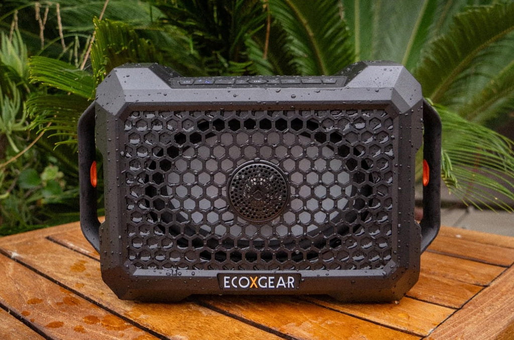 Black Outdoor Portable Bluetooth Speaker Q7777